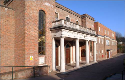 Kerem School, Norrice Lea a